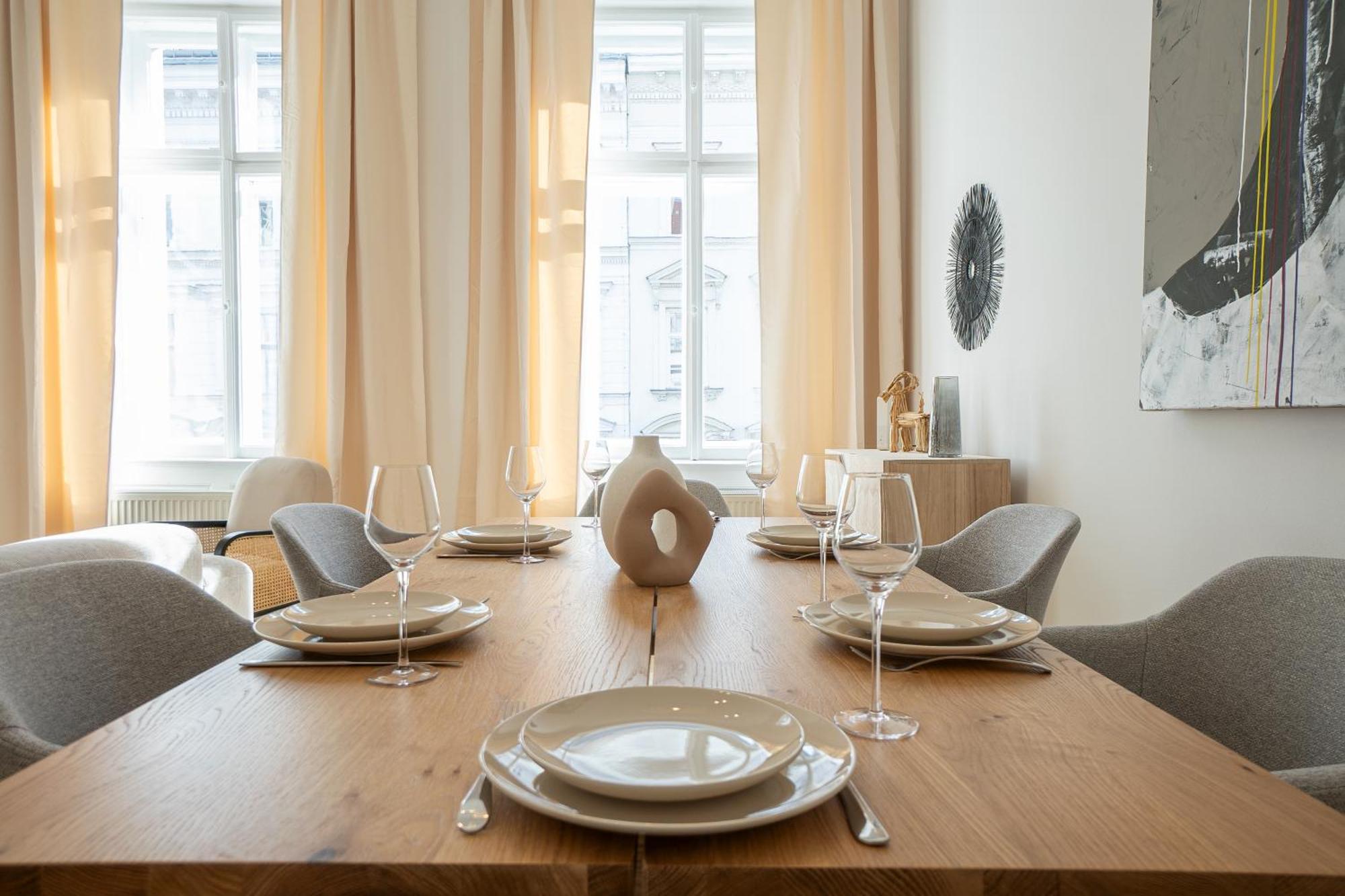 Vibrant 107 M2 Flat In The City Center Відень Екстер'єр фото