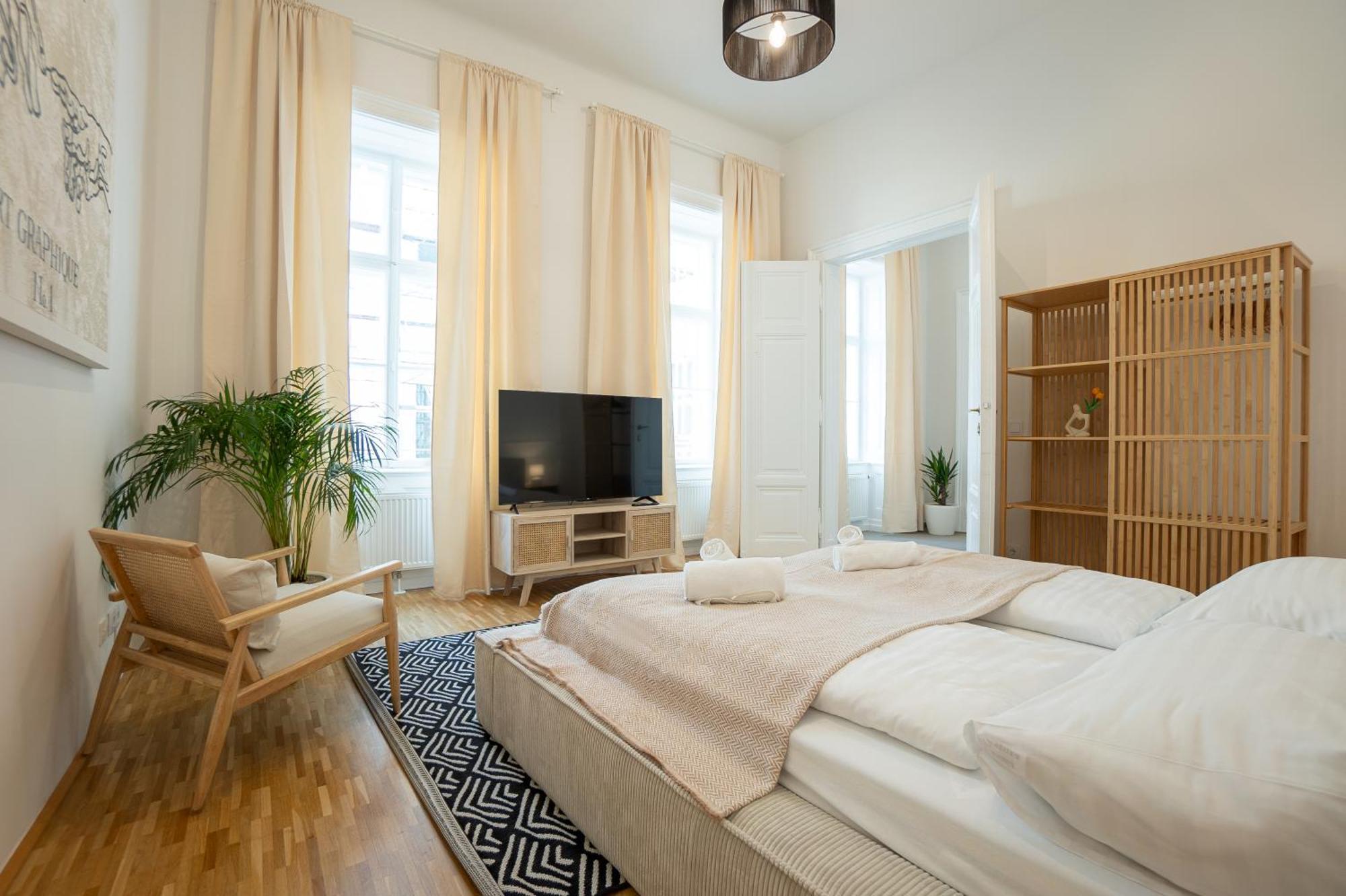 Vibrant 107 M2 Flat In The City Center Відень Екстер'єр фото